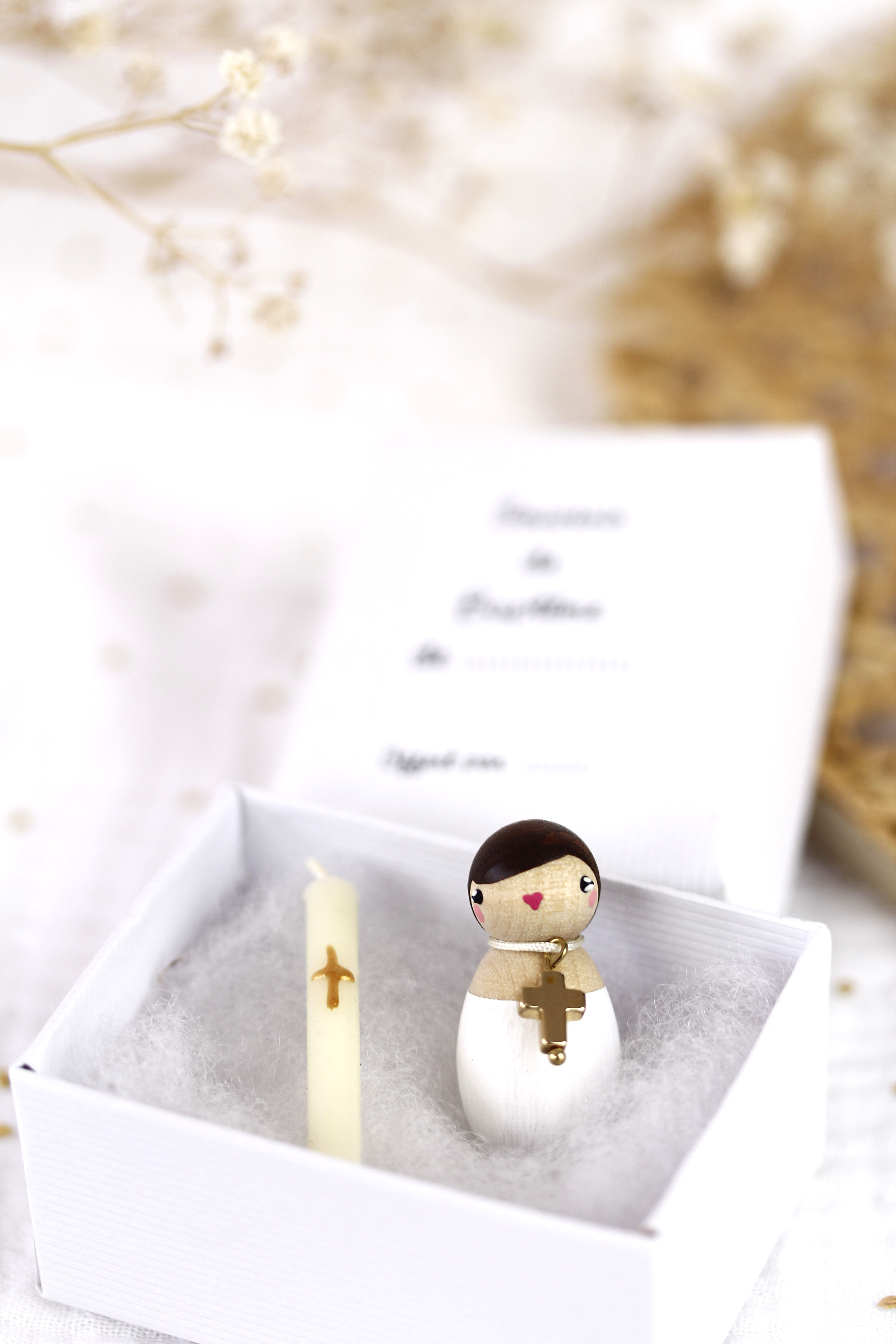 (image pour) Bébé Figurine bois Fille Châtain